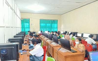 Cerdas Terima Informasi, Masyarakat Perlu Diedukasi